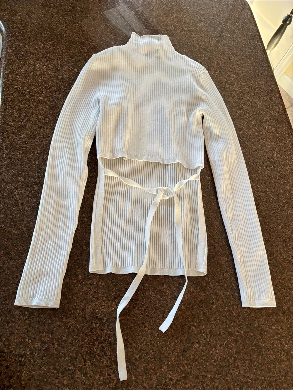 Aritzia/Babaton Ladies White Ribbed Sculpt Knit Tie Back Sweater-XS